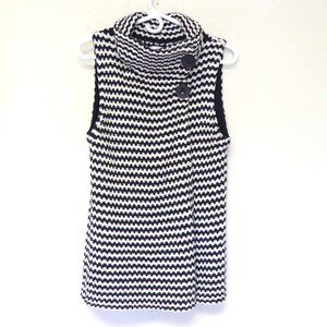 Chico's black and white zigzag knit sweater vest oversize buttons size 2 / large